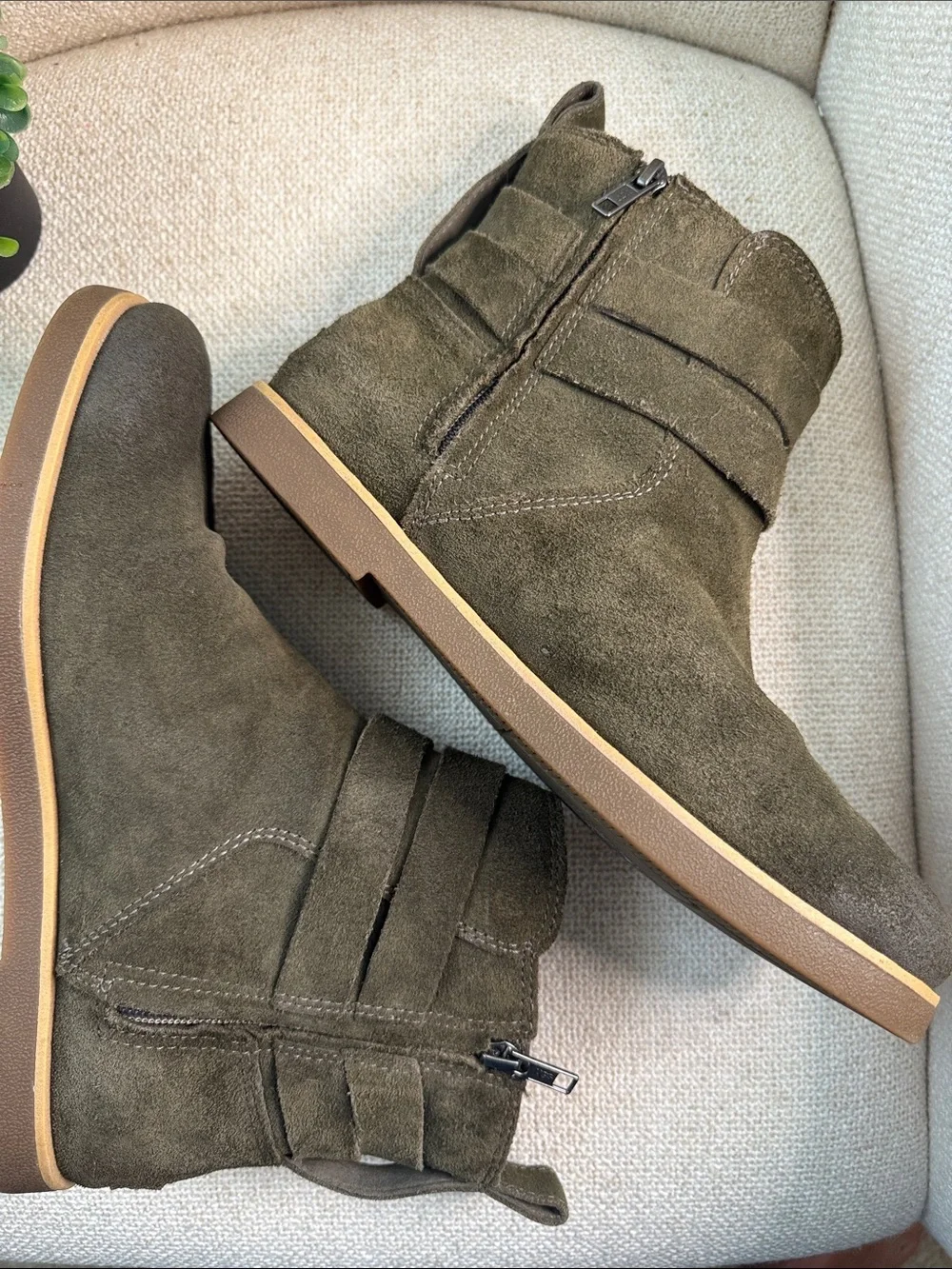 UGG Olive Green Suede Ankle Booties with Buckle Strap women’s 9.5